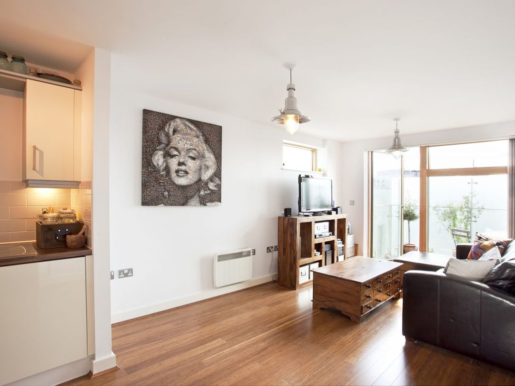 Southern Row, North Kensington W10  