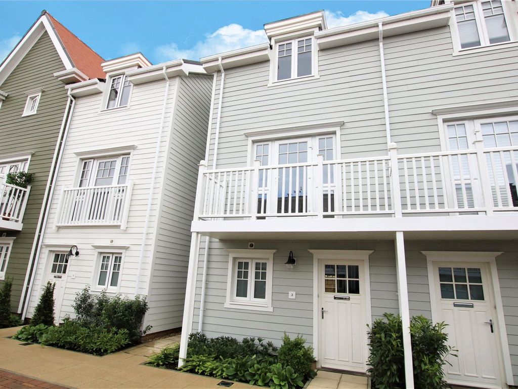 3 bed town house to rent in Champlain Street, Reading, Berkshire RG2