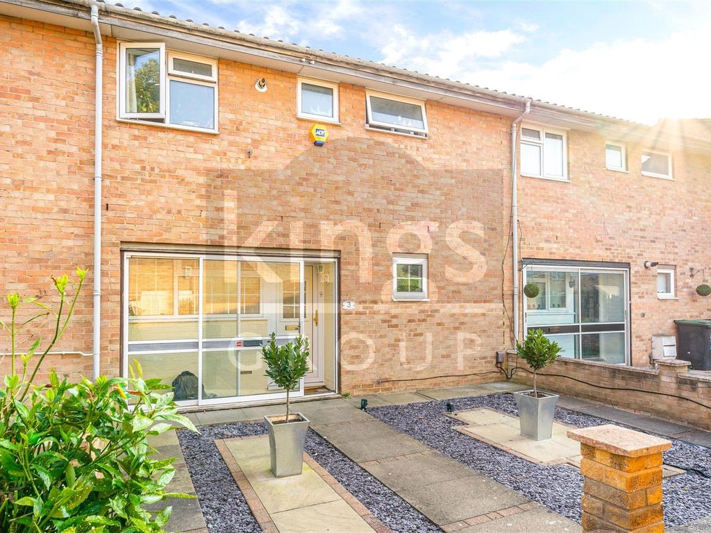 3 bed terraced house for sale in Theydon Court, Waltham Abbey EN9 Zoopla