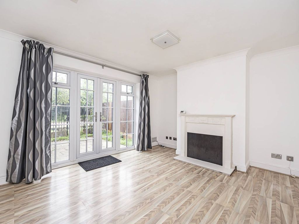 3 bed terraced house for sale in Jodrell Road, Bow, London E3 Zoopla