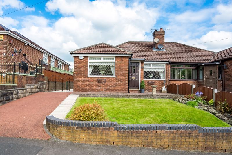 2 bed semidetached bungalow for sale in Bentham Road, Standish, Wigan