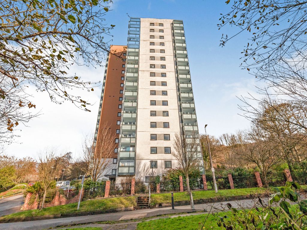2 bed flat for sale in Wheatley Court, Halifax, West Yorkshire HX2 Zoopla