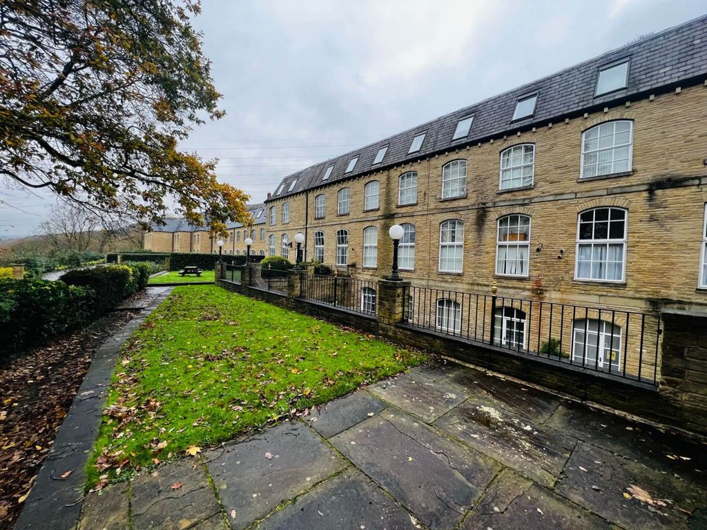 1 bed flat to rent in Ashgrove House, Elland Road HX5, £550 pcm Zoopla