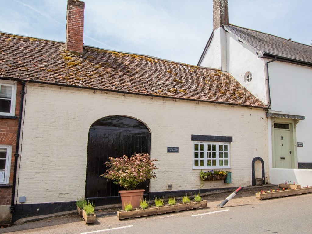 2 bed end terrace house for sale in Fairmile, Ottery St. Mary EX11, £