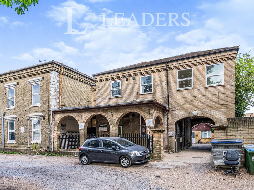 Room to rent in Portswood Park, Portswood Road, Southampton SO17, £450