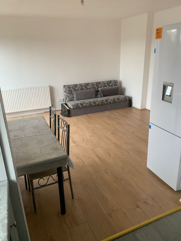 2 bed terraced house to rent in Wrens Court, 72 Plashet Road, London