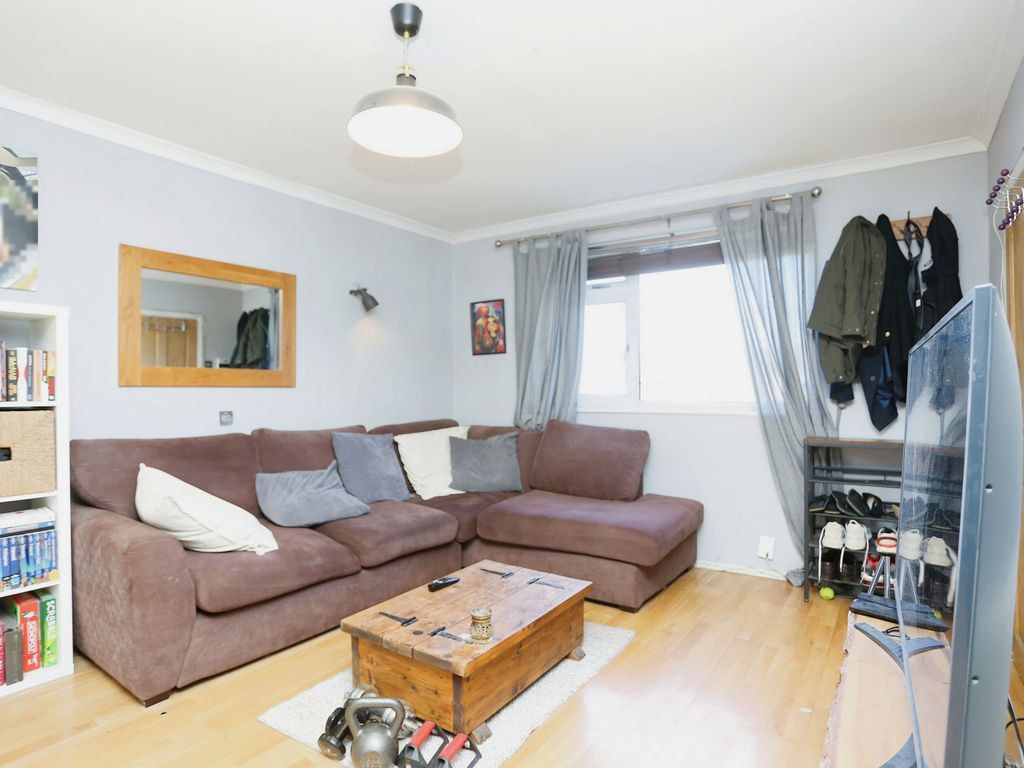 2 bed terraced house for sale in Eltham Hill, London SE9, £425,000 Zoopla
