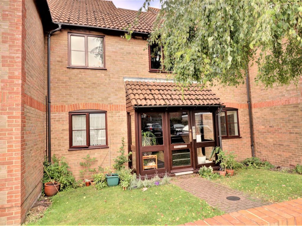 1 bed flat to rent in Dilwyn Court, Abercromby Avenue, High