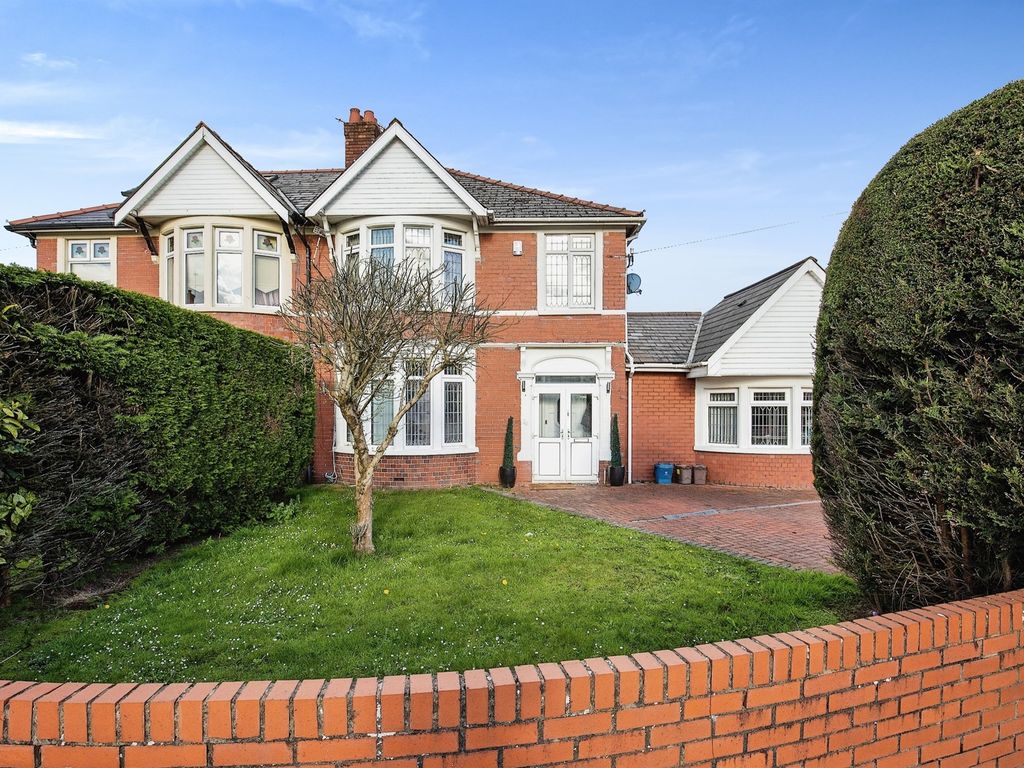 5 bed semidetached house for sale in MaesYCoed Road, Heath, Cardiff