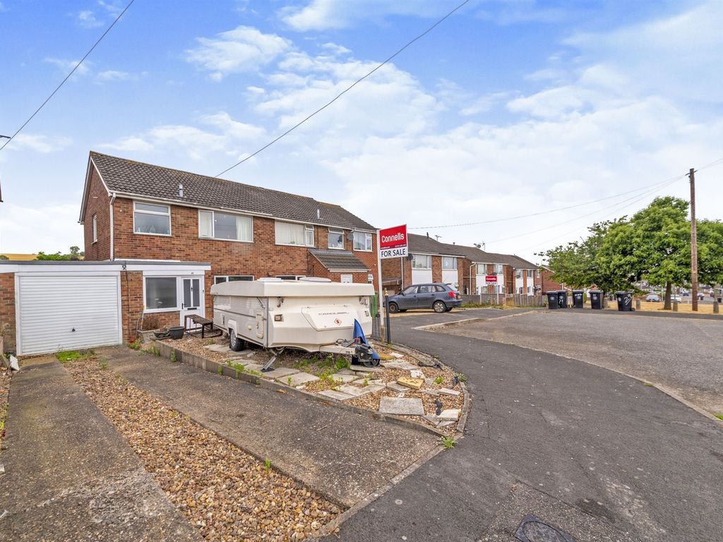 3 bed semidetached house for sale in Ninth Avenue, Grantham NG31 Zoopla