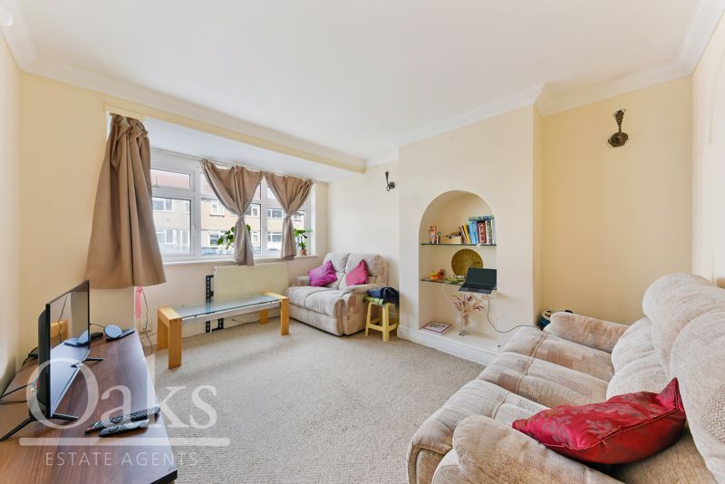 4 bed property for sale in Lymington Close, London SW16 Zoopla