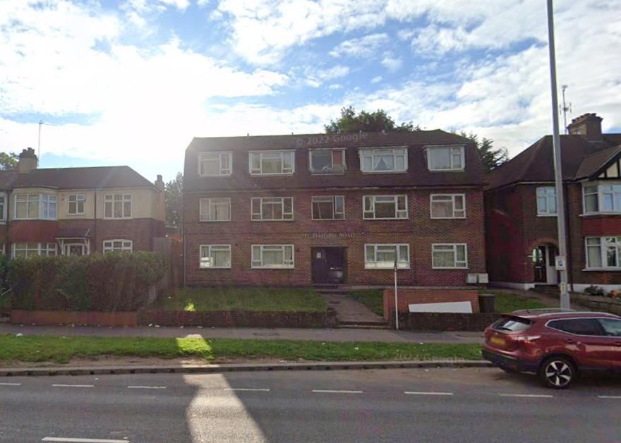 2 bed flat to rent in Telford Road, London N11 Zoopla