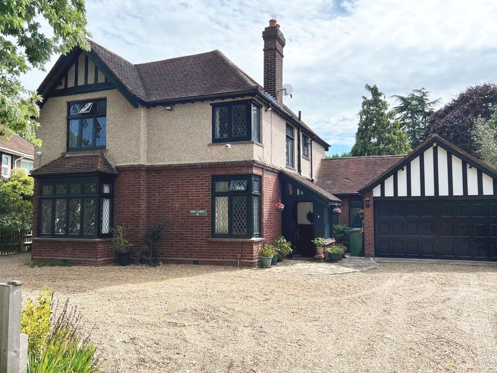 4 bed detached house for sale in Greenlands Road, StainesUponThames, Surrey TW18, £1,000,000