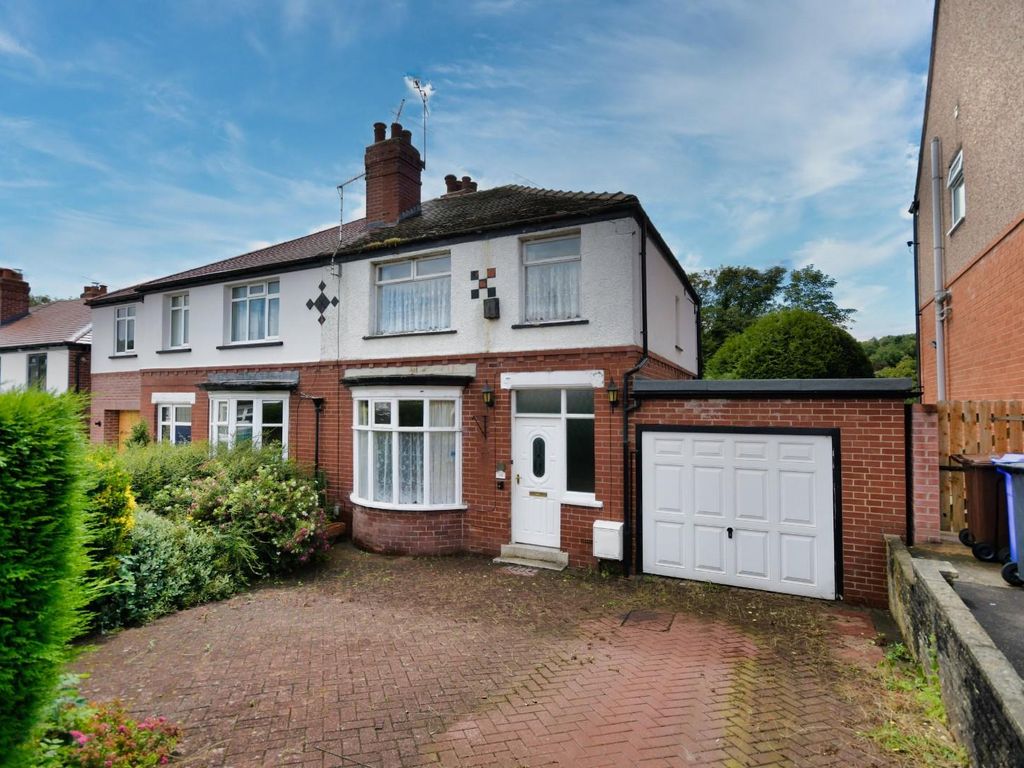 3 bed semidetached house for sale in Pingle Avenue Millhouses