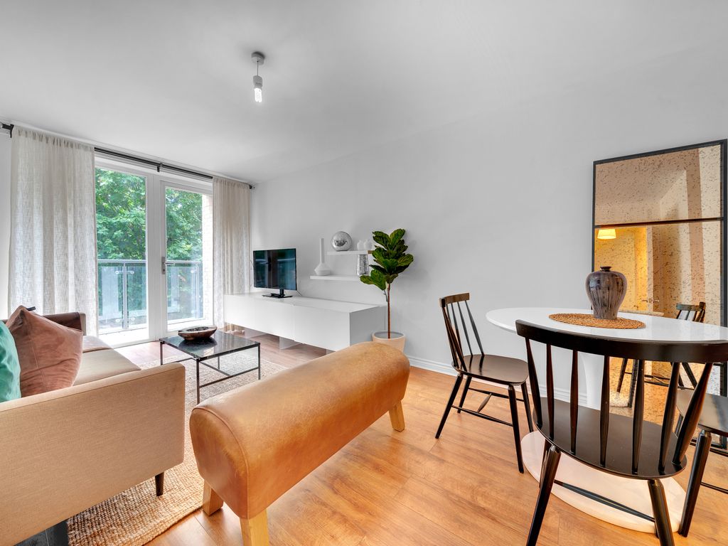 Viridian Apartments, Battersea Park Road, London SW8