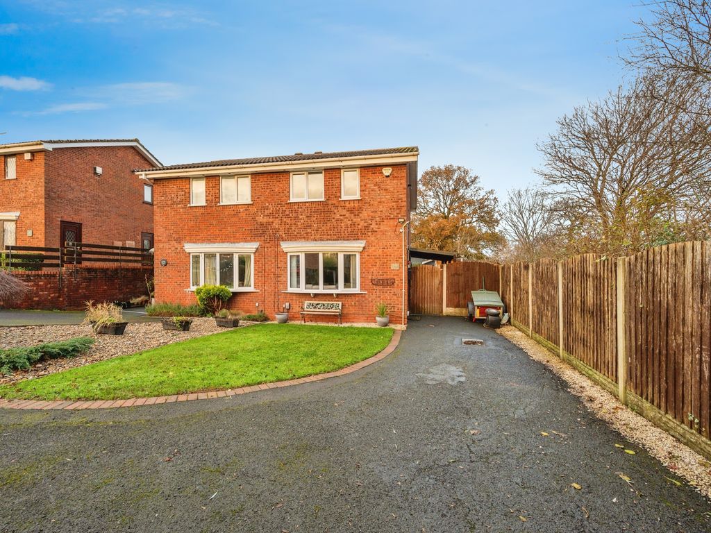 3 bed semidetached house for sale in Beeston Ridge, Stafford
