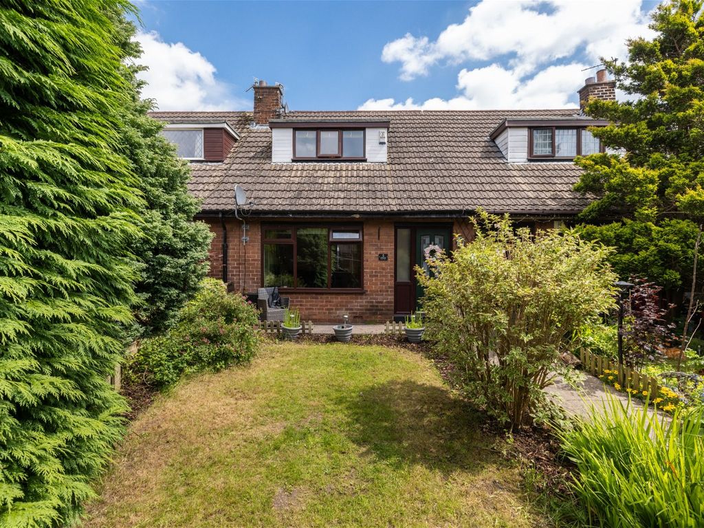 2 bed mews for sale in Thornton Close, Lowton, Warrington WA3, £180,000