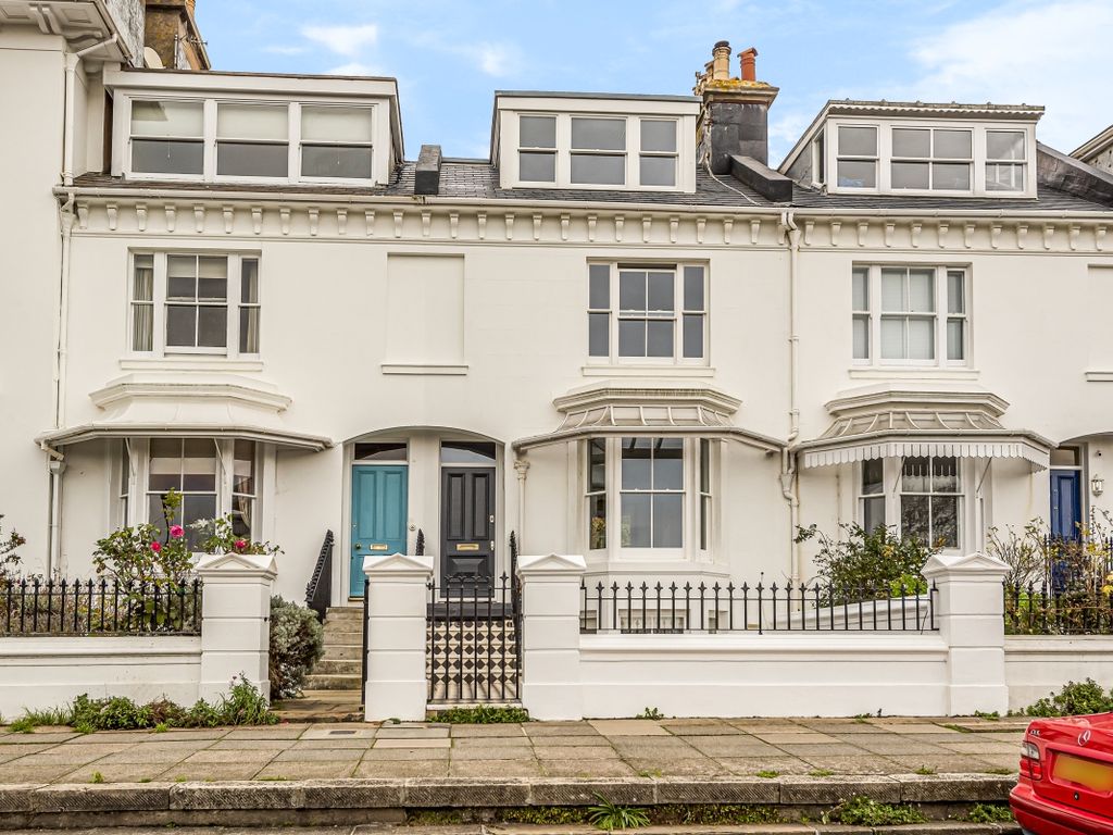 4 bed terraced house to rent in Clifton Terrace, Brighton BN1 Zoopla