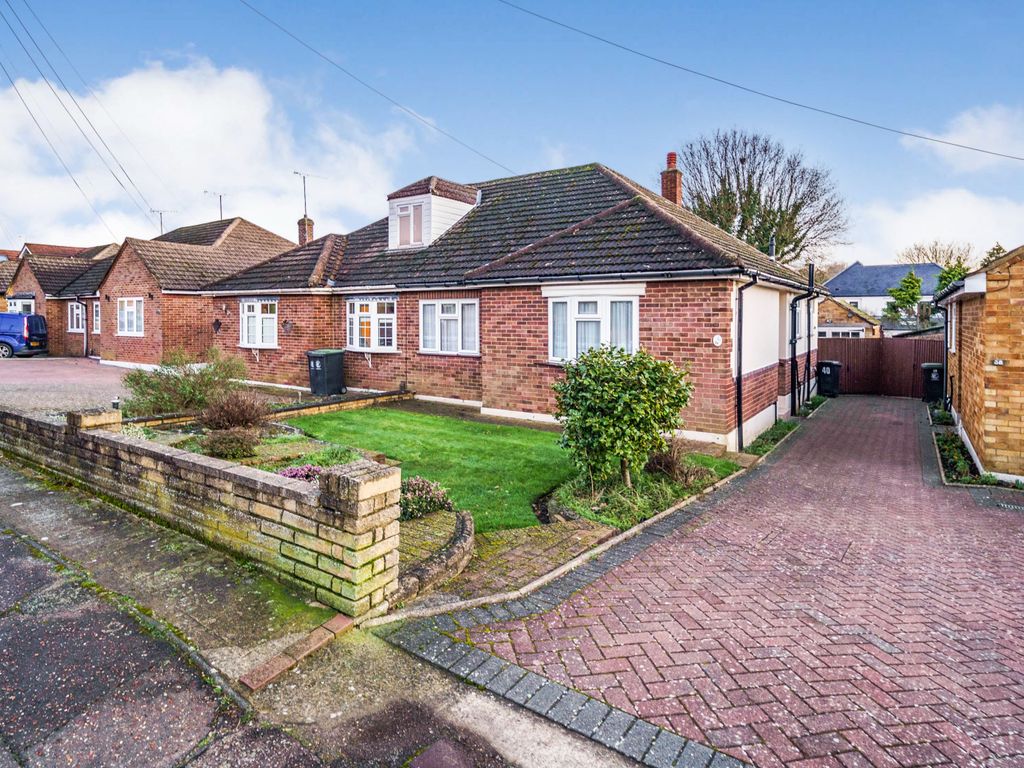 2 Bed Semi Detached Bungalow For Sale In Western Road Nazeing Waltham