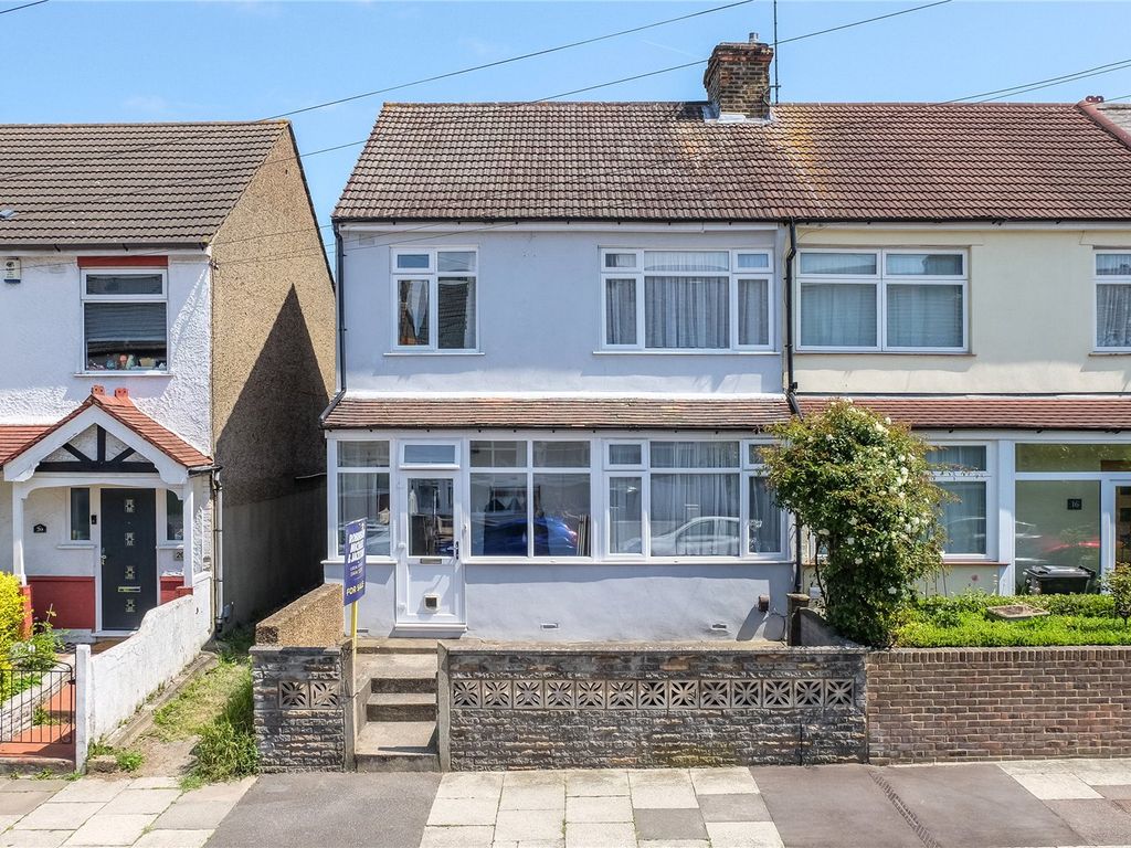 3 bed end terrace house for sale in Woodfield Avenue, Gravesend, Kent