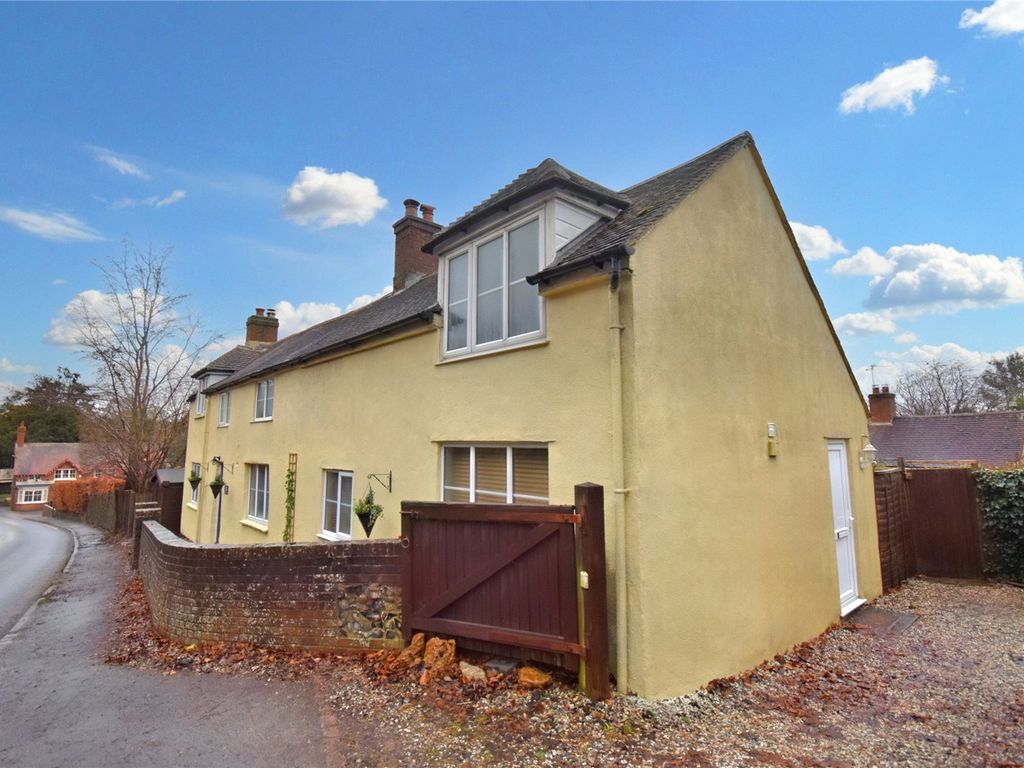 4 bed detached house for sale in Newtown, Hungerford, Berkshire RG17, £