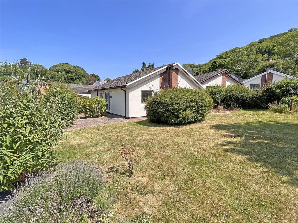 3 bed detached bungalow for sale in Tan Yr Foel, RhydYFoel, Conwy