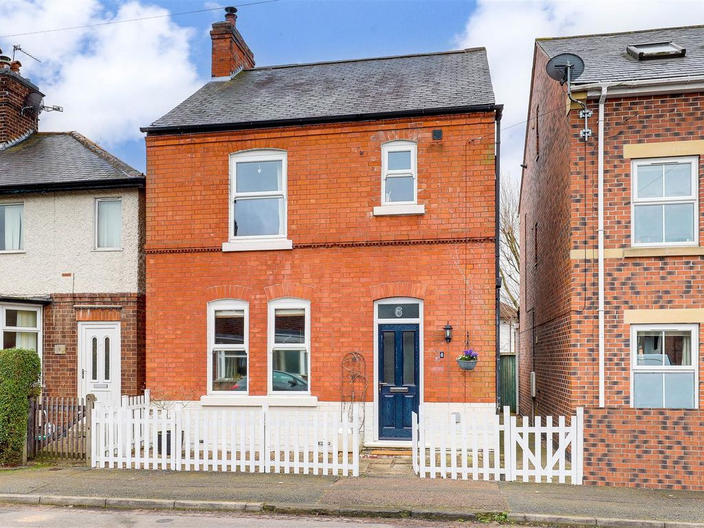 3 bed detached house for sale in Albion Road, Long Eaton, Derbyshire