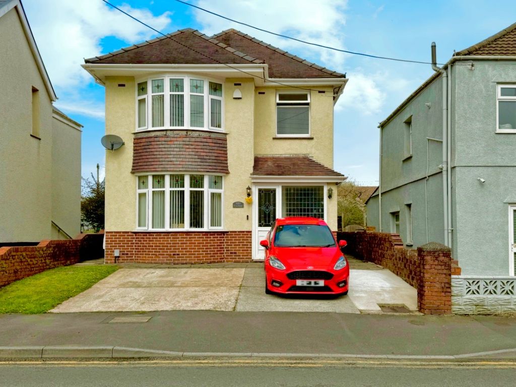 3 bed detached house for sale in Alexandra Road, Gorseinon, Swansea