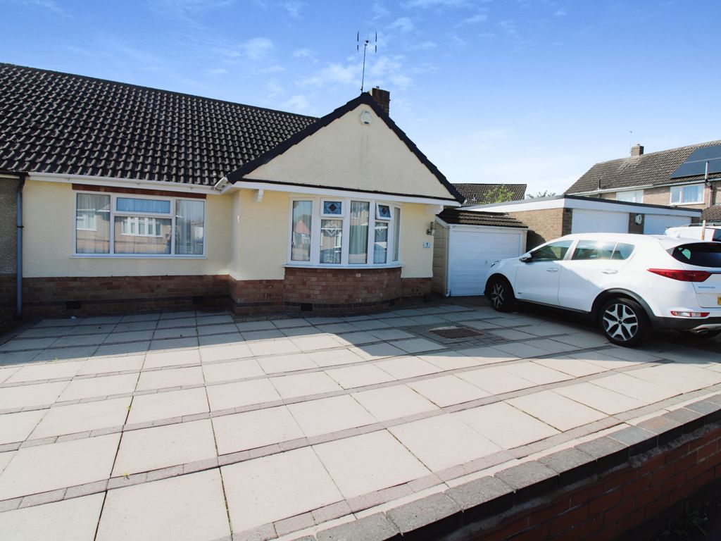 2 bed semidetached bungalow for sale in Durham Drive, Wigston LE18, £