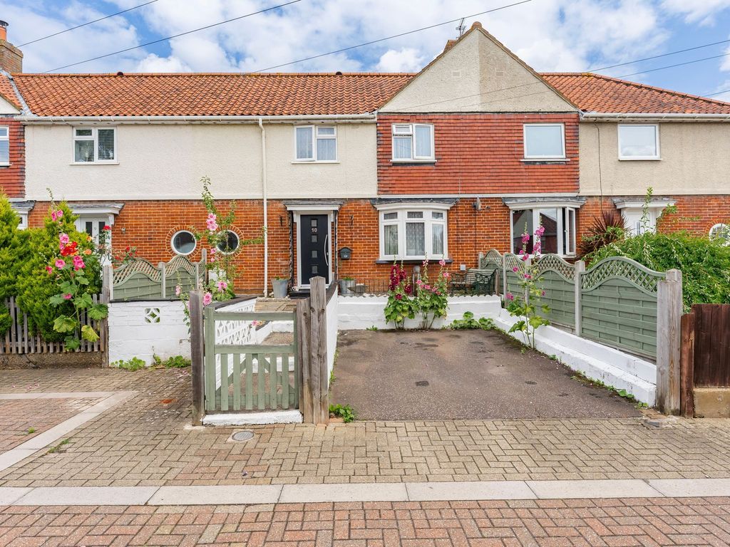 4 bed terraced house for sale in Huxley Close, Norwich NR1, £250,000