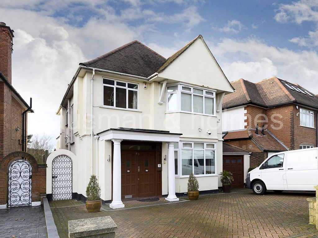 5 bed property for sale in Cranbourne Gardens, London NW11, £1,750,000