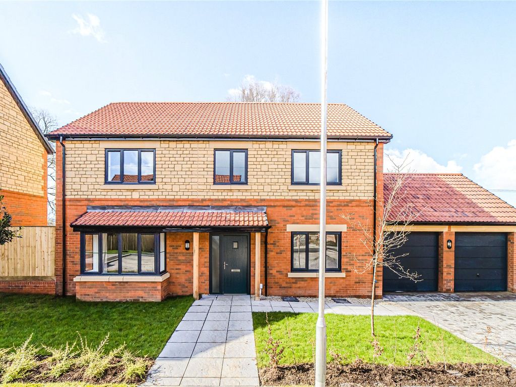 New home, 4 bed detached house for sale in Clevedon Gardens, Wroughton