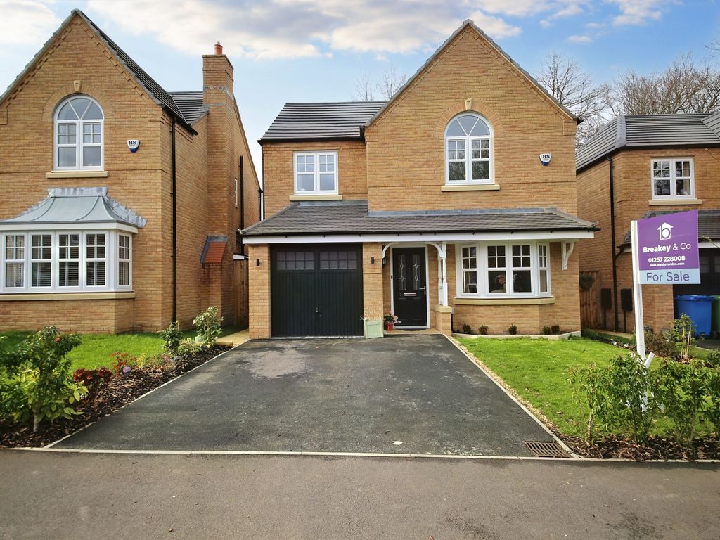 4 bed detached house for sale in Wood Green Close, Standish, Wigan
