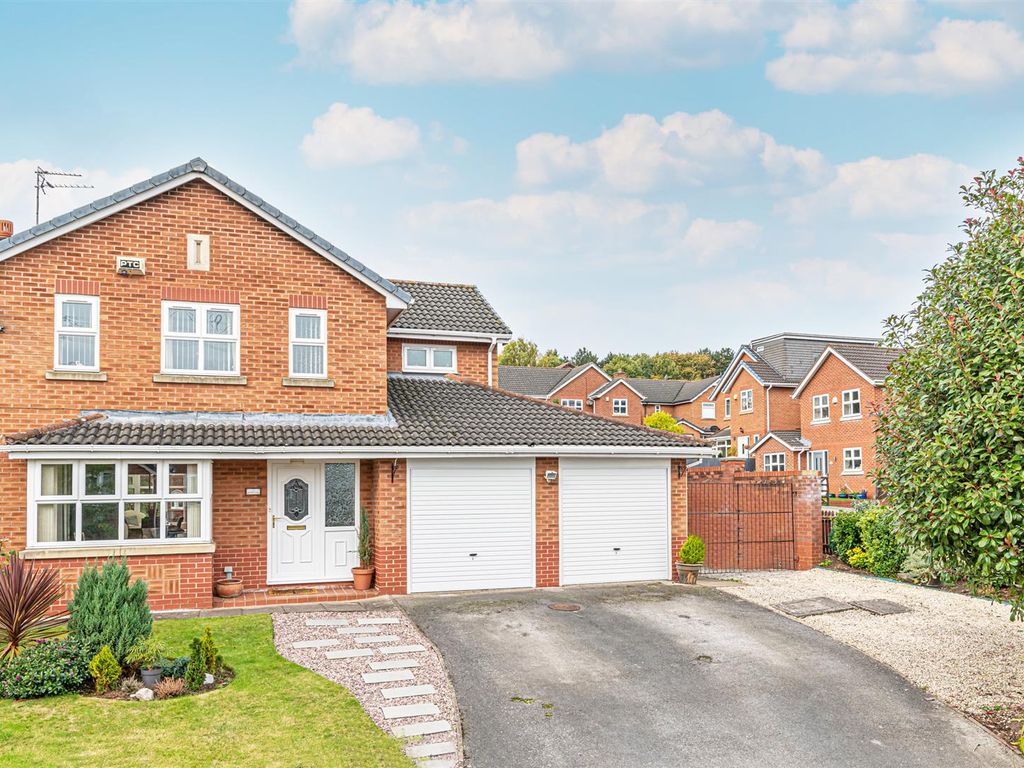 4 bed detached house for sale in Bittern Close, Norton, Runcorn