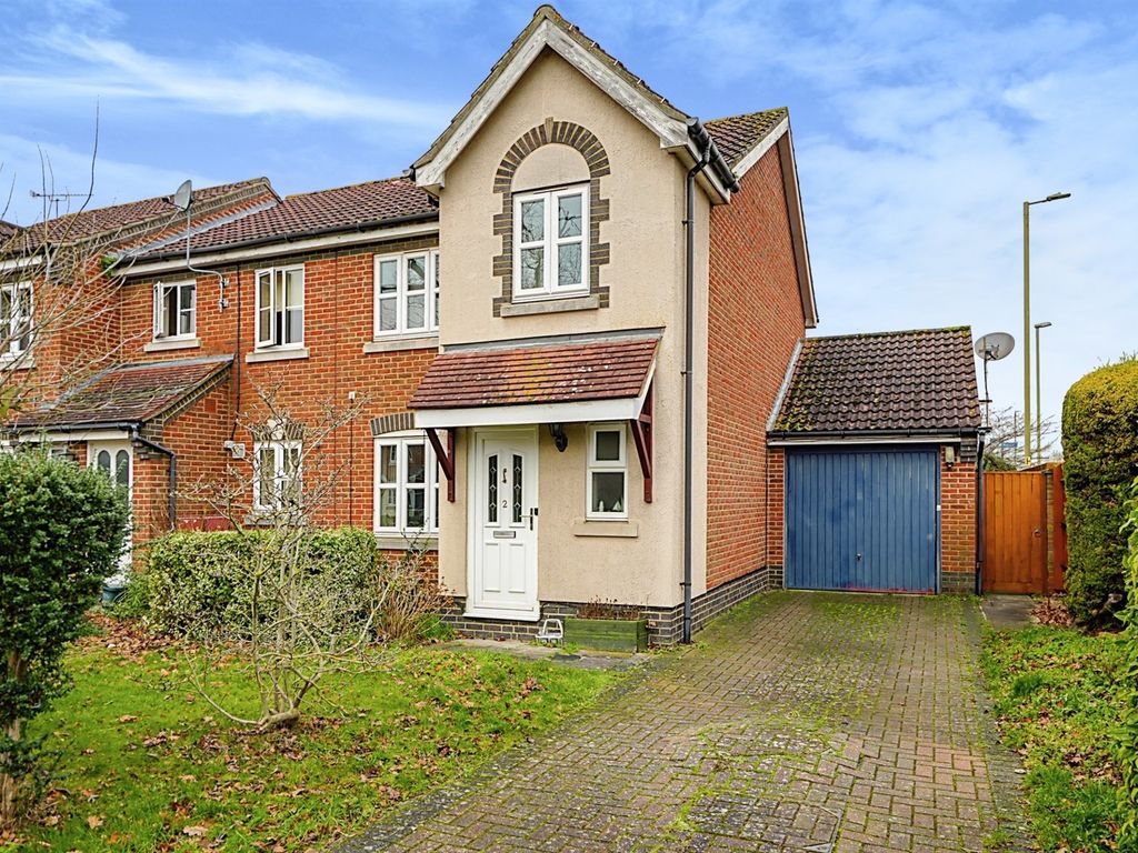 3 bed end terrace house for sale in Swarbourne Close, Didcot OX11 Zoopla