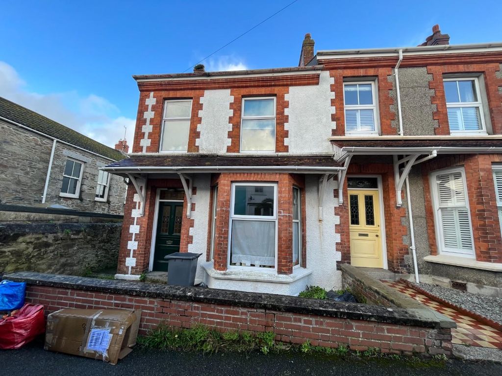 5 bed property to rent in Norfolk Villas, Norfolk Road, Falmouth TR11