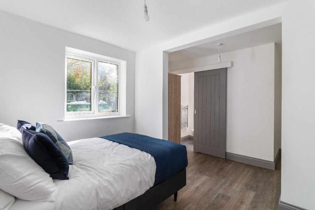 Room to rent in Garstang Road, Preston PR1, £550 pcm Zoopla