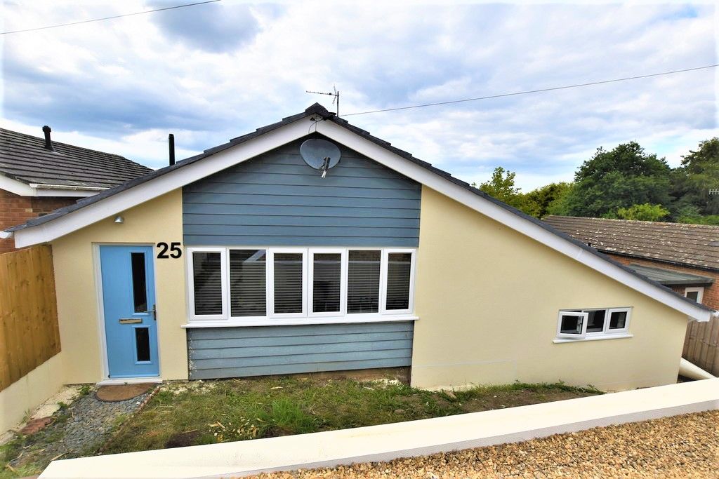 2 bed detached bungalow for sale in Whitehouse Estate, Cromer NR27 Zoopla