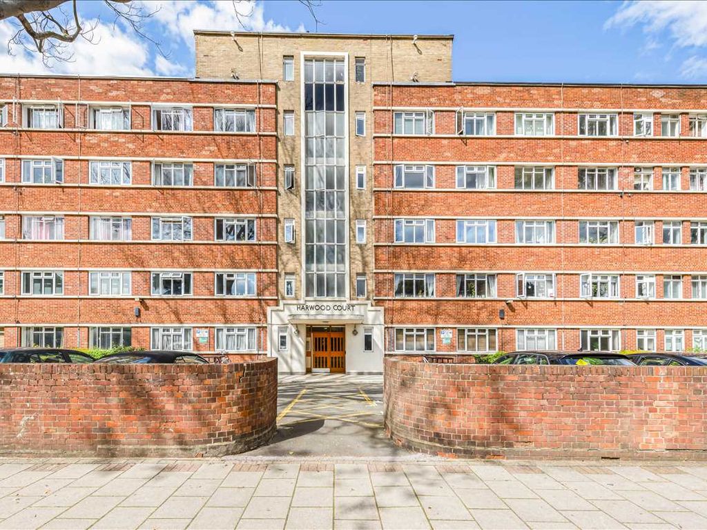 1 bed flat to rent in Harwood Court, Upper Richmond Road, Putney SW15