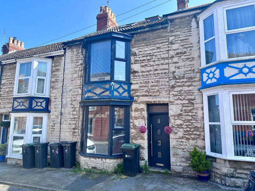 5 bed terraced house for sale in Grosvenor Road, Portland DT5, £280,000