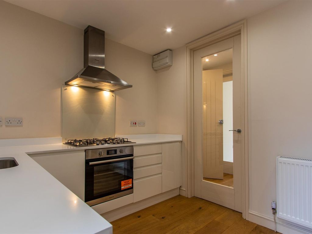 2 bed flat to rent in Leckwith Road, Canton, Cardiff CF11, £1,150 pcm
