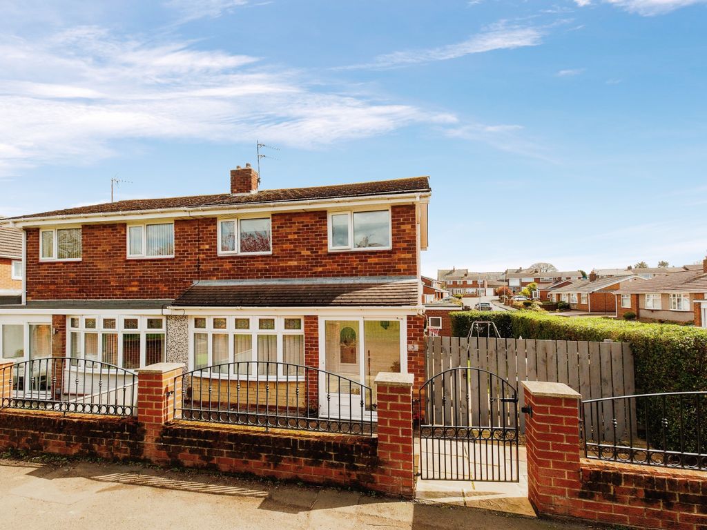 3 bed semidetached house for sale in Hanover Walk, BlaydonOnTyne NE21 Zoopla