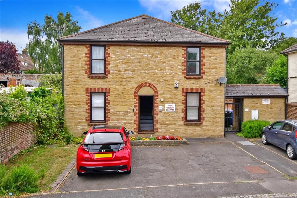 1 bed flat for sale in Ospringe Street, Ospringe, Faversham, Kent ME13