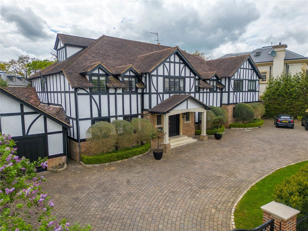 6 bed detached house for sale in Uphill Road, London NW7 Zoopla
