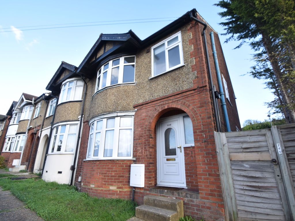 1 bed to rent in Hitchin Road, Luton, Bedfordshire LU2, £900