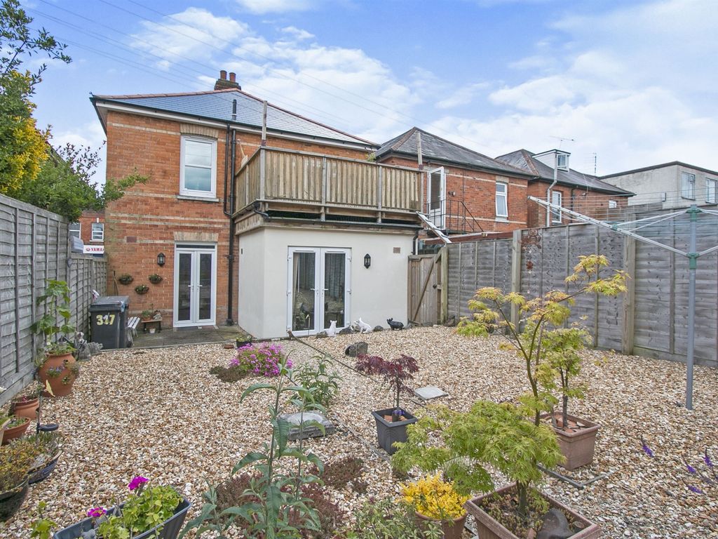 Charminster Road, Bournemouth BH8