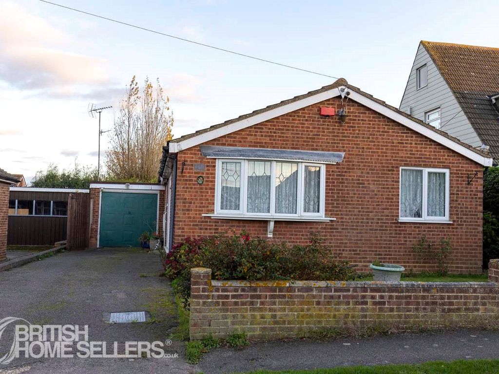 3 bed bungalow for sale in Lynmouth Drive, Minster On Sea, Sheerness