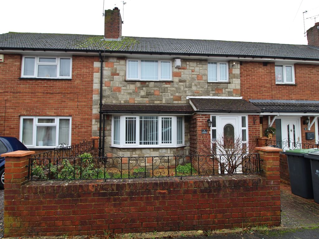 3 bed terraced house for sale in Dockenfield Close, Bedhampton, Havant