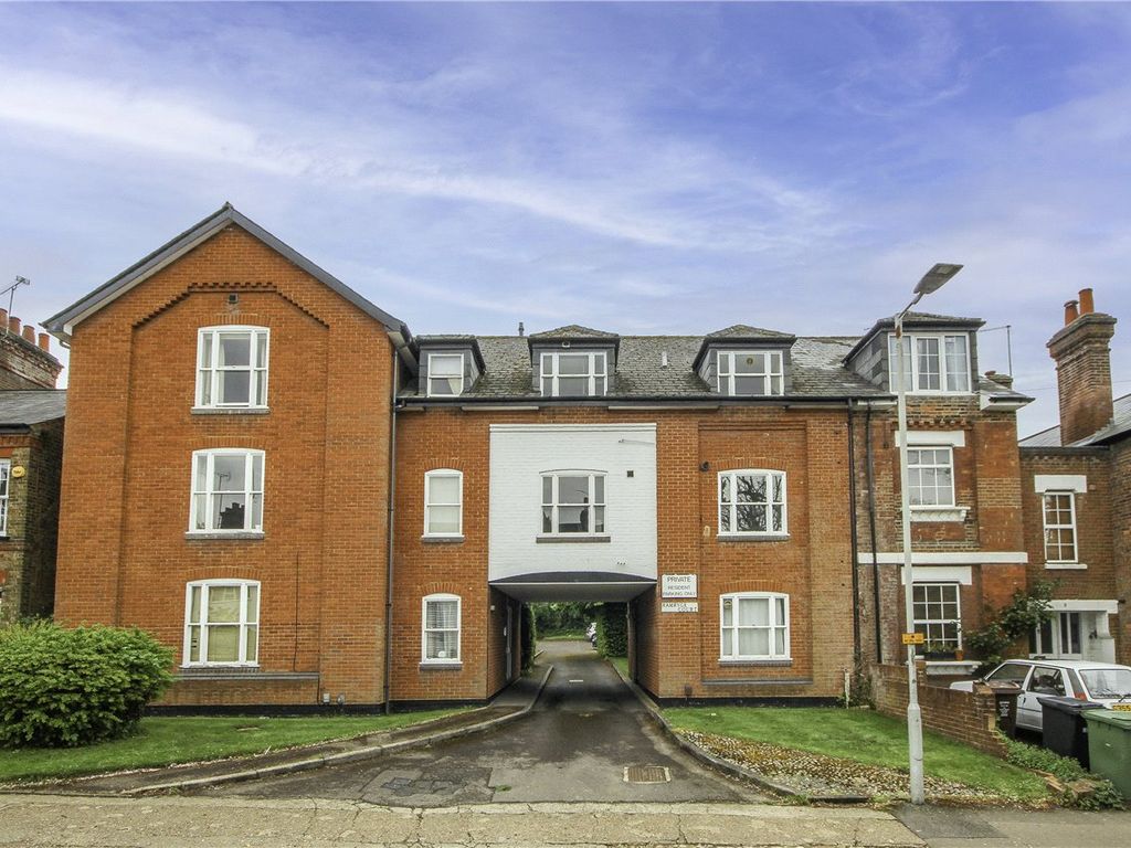 2 bed flat to rent in Prospect Road, St.Albans AL1 Zoopla