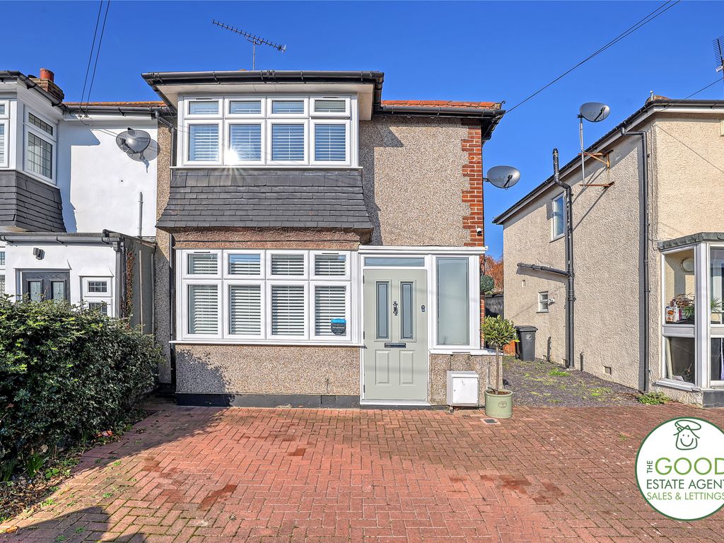 2 bed end terrace house for sale in Southern Drive, Loughton IG10 Zoopla